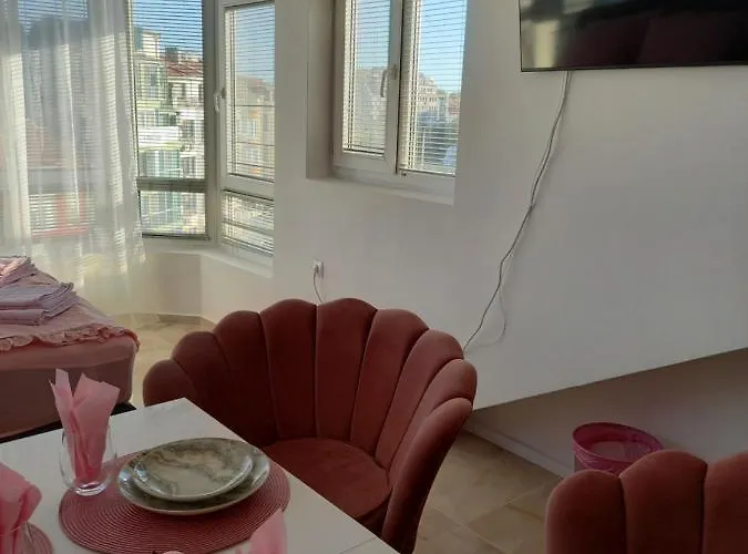 Διαμέρισμα Perla 2 *